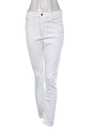 Blugi de femei Zara, Mărime M, Culoare Alb, Preț 196,32 Lei, #137477507