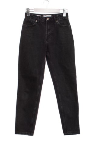 Damskie jeansy Bershka, Rozmiar XS, Kolor Szary, Cena 38,10 zł, #137486277