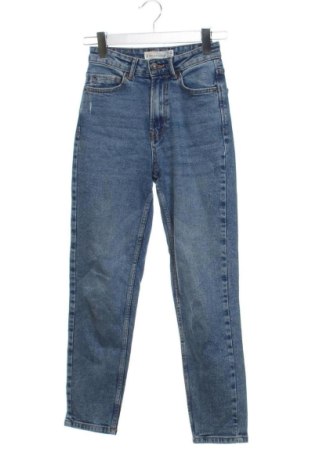 Дамски дънки Stradivarius, Размер XS, Цвят Син, Цена 17,34 €, #137491448