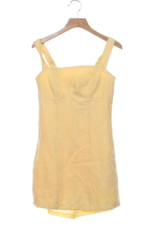 Salopetă scurtă de damă Bershka, Mărime XXS, Culoare Galben, Preț 57,74 Lei, #137460981