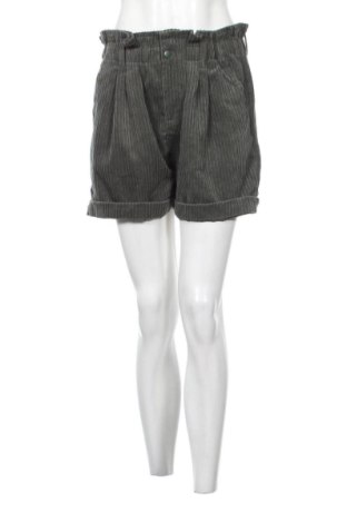 Pantaloni scurți de femei Fb Sister, Mărime M, Culoare Verde, Preț 26,25 Lei, #137446741