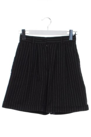 Pantaloni scurți de femei Clockhouse, Mărime XS, Culoare Multicolor, Preț 31,49 Lei, #137453496