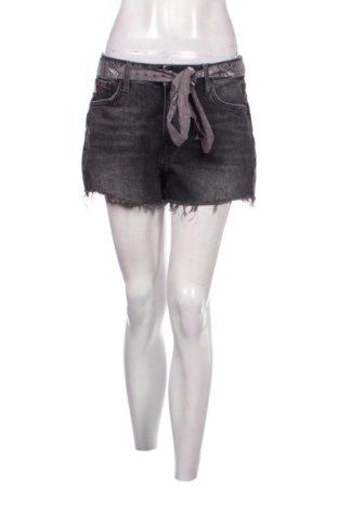 Damskie szorty Superdry, Rozmiar L, Kolor Szary, Cena 69,36 zł, #137456089