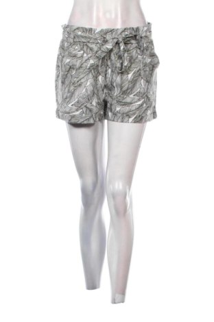 Pantaloni scurți de femei Beloved, Mărime M, Culoare Multicolor, Preț 44,00 Lei, #137461759