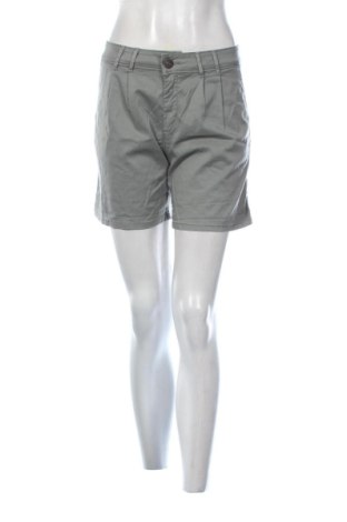 Pantaloni scurți de femei Kocca, Mărime M, Culoare Verde, Preț 157,94 Lei, #137466356