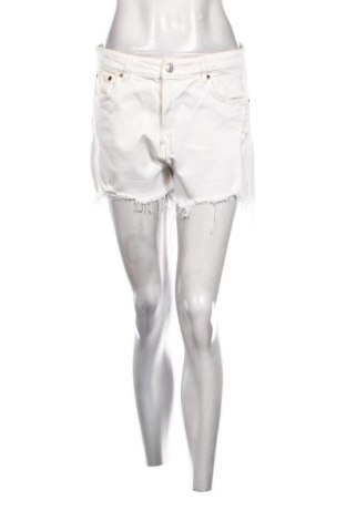 Pantaloni scurți de femei Zara, Mărime L, Culoare Alb, Preț 78,74 Lei, #137475015