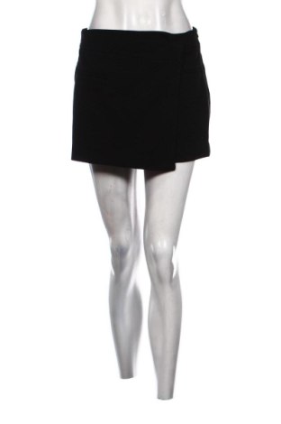 Pantaloni scurți de femei Zara, Mărime M, Culoare Negru, Preț 57,74 Lei, #137475387