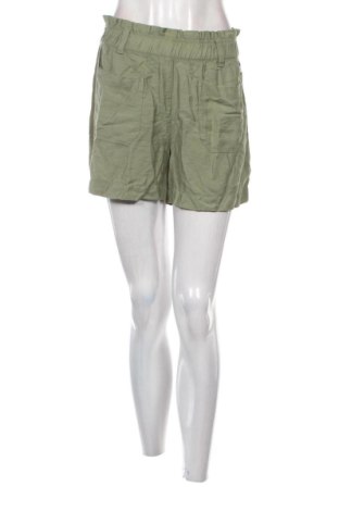 Damen Shorts Gina, Größe M, Farbe Grün, Preis 8,00 €, #137476297