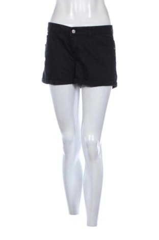 Damen Shorts Gina Tricot, Größe M, Farbe Schwarz, Preis 7,00 €, #137476795