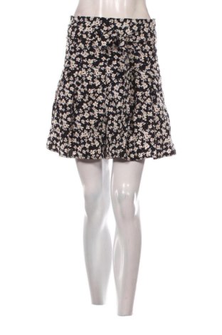 Pantaloni scurți de femei SHEIN, Mărime M, Culoare Multicolor, Preț 36,74 Lei, #137480466