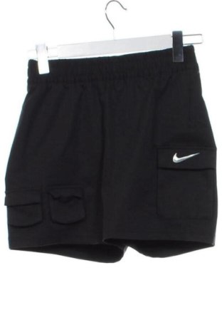 Pantaloni scurți de femei Nike, Mărime XS, Culoare Negru, Preț 152,22 Lei, #137498645
