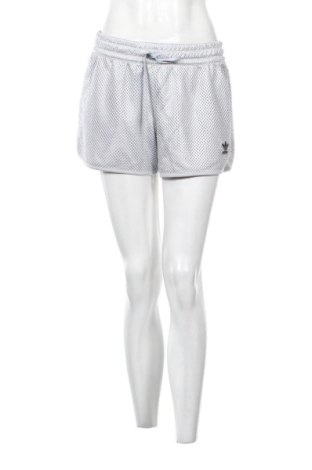 Női rövidnadrág Adidas, Méret M, Szín Szürke, Ár 5 949 Ft, #137499283