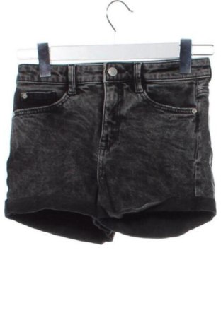 Pantaloni scurți de femei Clockhouse, Mărime XS, Culoare Negru, Preț 36,74 Lei, #137502709