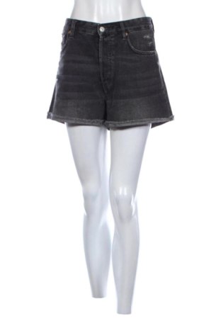 Pantaloni scurți de femei H&M, Mărime L, Culoare Gri, Preț 73,49 Lei, #137503616
