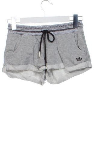 Damskie szorty Adidas, Rozmiar XS, Kolor Szary, Cena 71,97 zł, #137482846