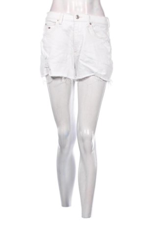 Pantaloni scurți de femei Tommy Hilfiger, Mărime S, Culoare Alb, Preț 153,99 Lei, #137265816