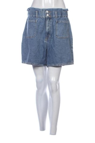 Pantaloni scurți de femei Pull&Bear, Mărime L, Culoare Albastru, Preț 56,00 Lei, #137448778