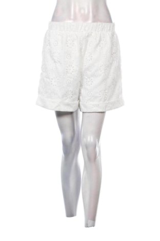 Pantaloni scurți de femei SHEIN, Mărime M, Culoare Alb, Preț 47,24 Lei, #137467827