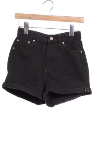 Damen Shorts Bershka, Größe XS, Farbe Schwarz, Preis 15,00 €, #137476355