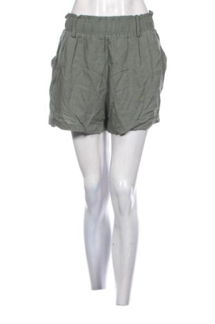 Pantaloni scurți de femei Sinsay, Mărime S, Culoare Verde, Preț 39,00 Lei, #137490080