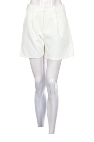 Pantaloni scurți de femei Unbranded, Mărime M, Culoare Ecru, Preț 45,00 Lei, #137491715