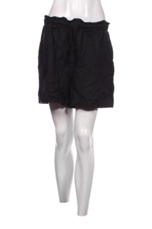 Pantaloni scurți de femei Esmara, Mărime L, Culoare Negru, Preț 52,49 Lei, #137498333