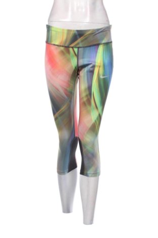 Дамски клин Nike, Размер M, Цвят Многоцветен, Цена 21,00 €, #137453179