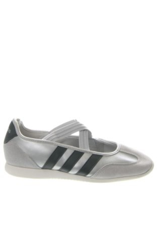 Obuwie damskie Adidas, Rozmiar 41, Kolor Kolorowy, Cena 136,30 zł, #137456879