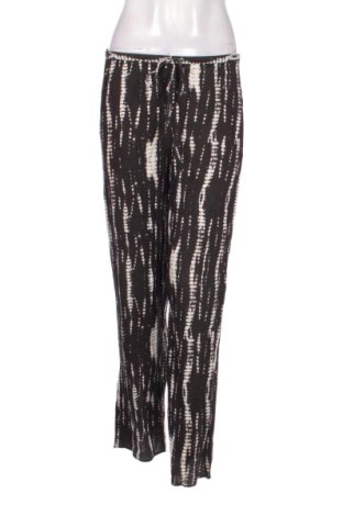 Női nadrág Pull&Bear, Méret M, Szín Sokszínű, Ár 2 482 Ft, #137450080