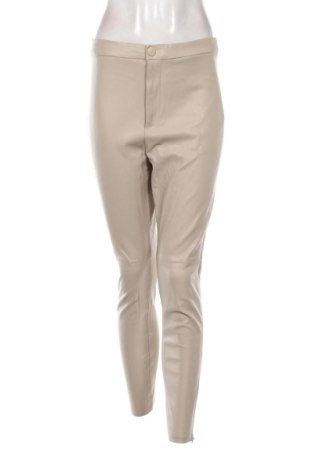 Pantaloni de femei Zara, Mărime L, Culoare Bej, Preț 57,74 Lei, #137454497