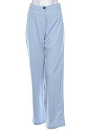 Damskie spodnie Bershka, Rozmiar S, Kolor Niebieski, Cena 71,97 zł, #137471223