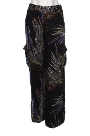 Pantaloni de femei Motivi, Mărime S, Culoare Multicolor, Preț 68,24 Lei, #137477592