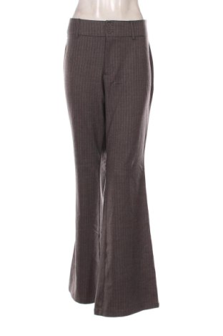 Pantaloni de femei Stradivarius, Mărime XL, Culoare Gri, Preț 75,00 Lei, #137478743