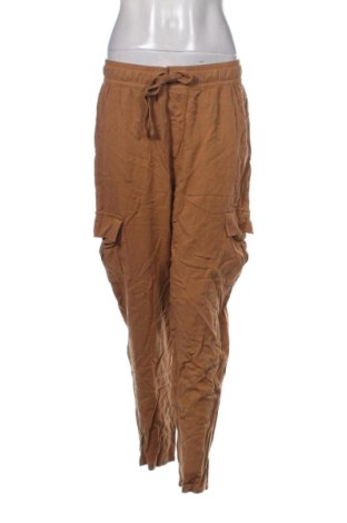 Női nadrág United Colors Of Benetton, Méret L, Szín Barna, Ár 6 358 Ft, #137504947