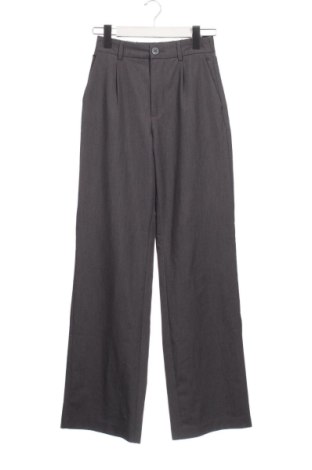 Pantaloni de femei Stradivarius, Mărime XXS, Culoare Gri, Preț 93,90 Lei, #137437965