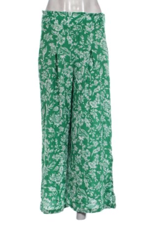 Damskie spodnie Bershka, Rozmiar M, Kolor Kolorowy, Cena 52,42 zł, #137469140