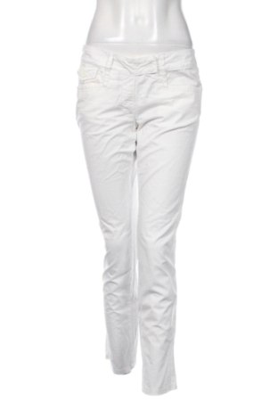 Pantaloni de femei Murphy & Nye, Mărime M, Culoare Alb, Preț 150,00 Lei, #137491853