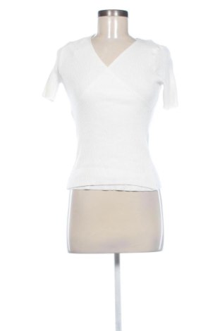 Pulover de femei Unbranded, Mărime M, Culoare Alb, Preț 36,74 Lei, #137474719