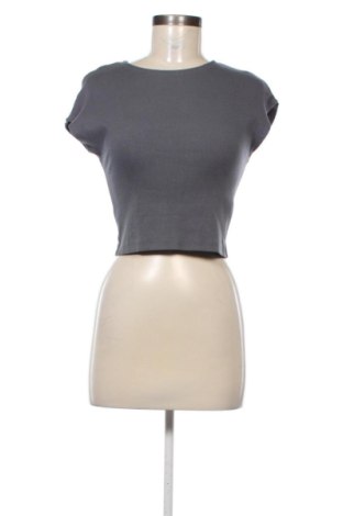 Damski top Stradivarius, Rozmiar L, Kolor Szary, Cena 42,55 zł, #137477601