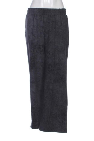 Pantaloni trening de femei Unbranded, Mărime L, Culoare Negru, Preț 62,00 Lei, #137462359