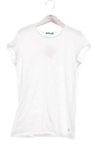 Детска тениска United Colors Of Benetton, Размер 10-11y/ 146-152 см, Цвят Бял, Цена 8,00 €, #137494897