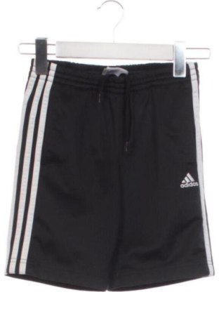 Dětské krátké kalhoty  Adidas, Velikost 6-7y/ 122-128 cm, Barva Černá, Cena  402,00 Kč, #137470935