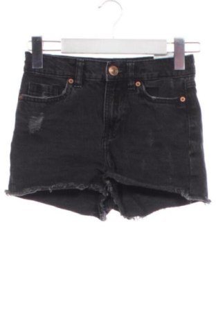 Pantaloni scurți pentru copii Page One, Mărime 8-9y/ 134-140 cm, Culoare Negru, Preț 31,49 Lei, #137493899