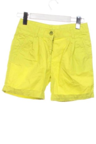 Детски къс панталон United Colors Of Benetton, Размер 8-9y/ 134-140 см, Цвят Жълт, Цена 8,00 €, #137456093