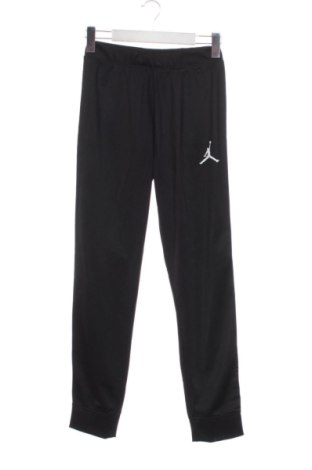 Detské tepláky Air Jordan Nike, Veľkosť 10-11y/ 146-152 cm, Farba Čierna, Cena  23,00 €, #137473612