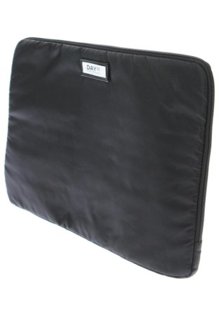 Husă laptop Day Birger Et Mikkelsen, Culoare Negru, Preț 346,44 Lei, #137383017