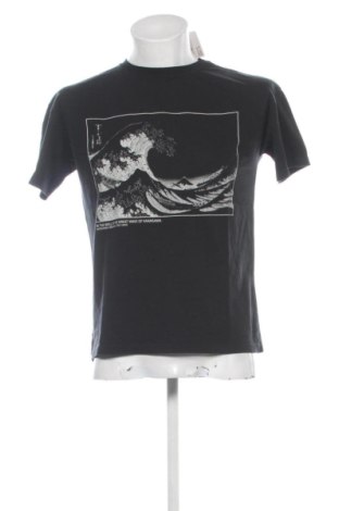 Tricou de bărbați Pull&Bear, Mărime M, Culoare Multicolor, Preț 62,99 Lei, #137506500