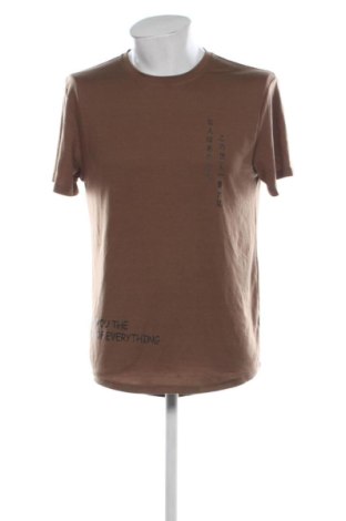 Ανδρικό t-shirt Manfinity, Μέγεθος M, Χρώμα Καφέ, Τιμή 9,14 €, #137482366