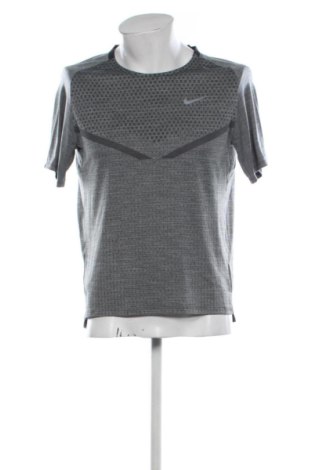 Ανδρικό t-shirt Nike, Μέγεθος M, Χρώμα Γκρί, Τιμή 20,96 €, #137488881