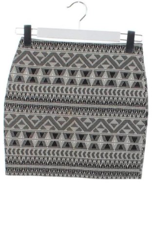 Fustă Bershka, Mărime XS, Culoare Multicolor, Preț 31,49 Lei, #137463026